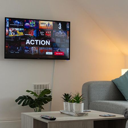Light Airy 3 Bed Town Cntr Flat 700M To The Beach Bournemouth Dış mekan fotoğraf