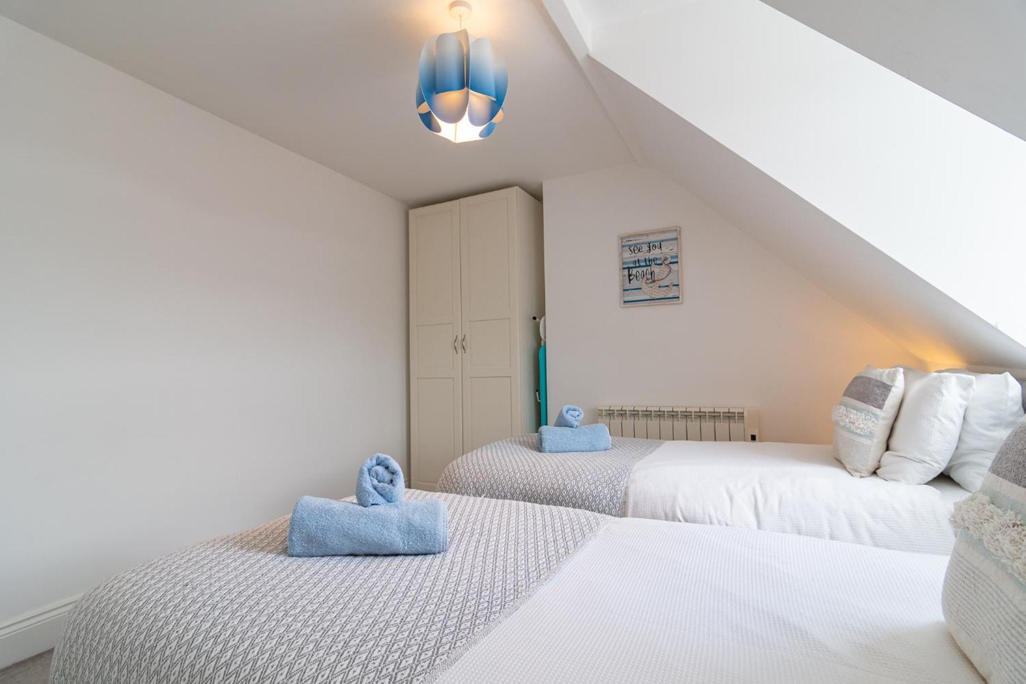 Light Airy 3 Bed Town Cntr Flat 700M To The Beach Bournemouth Dış mekan fotoğraf