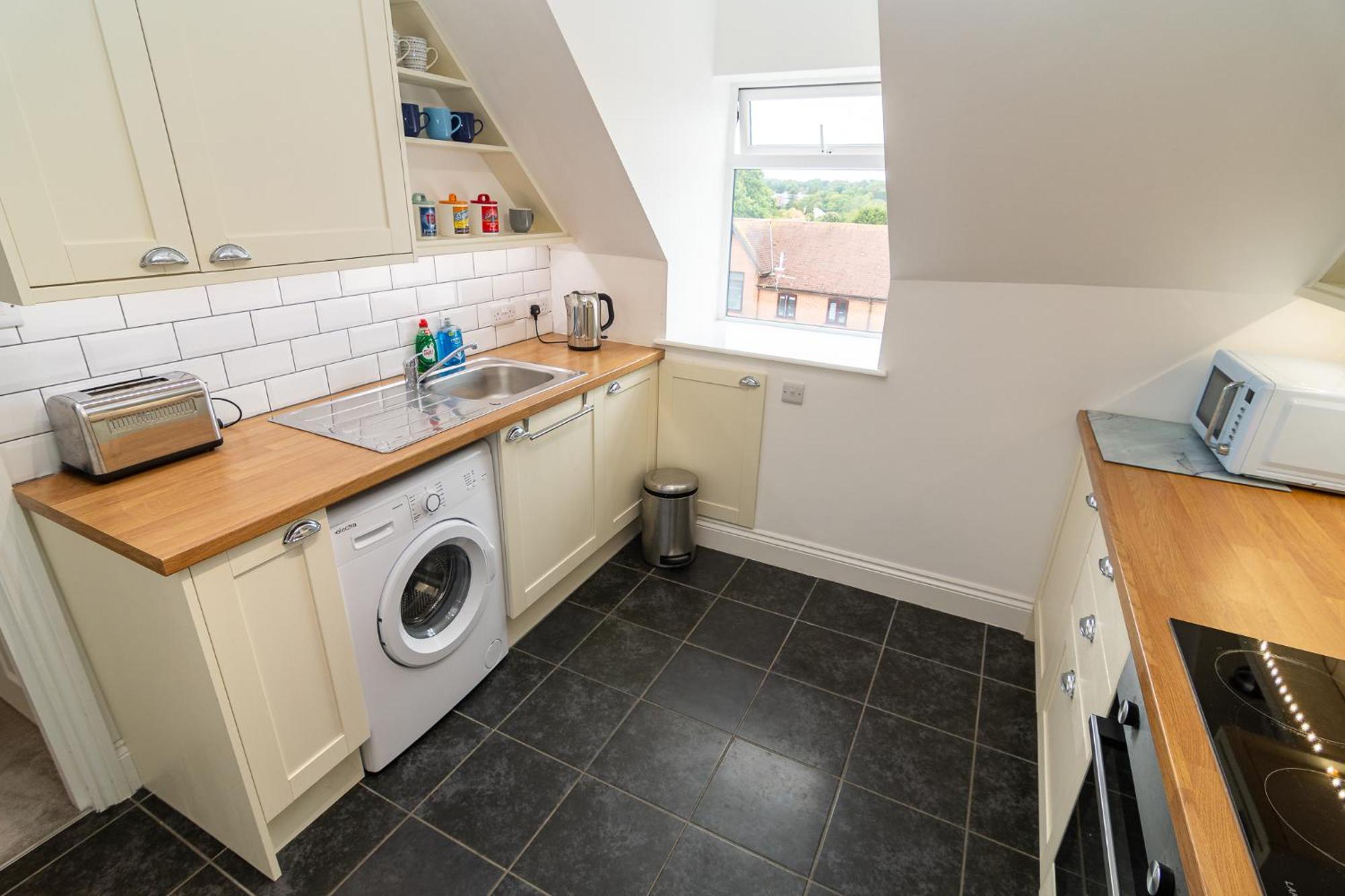 Light Airy 3 Bed Town Cntr Flat 700M To The Beach Bournemouth Dış mekan fotoğraf
